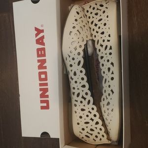 Brand new unionbay flats